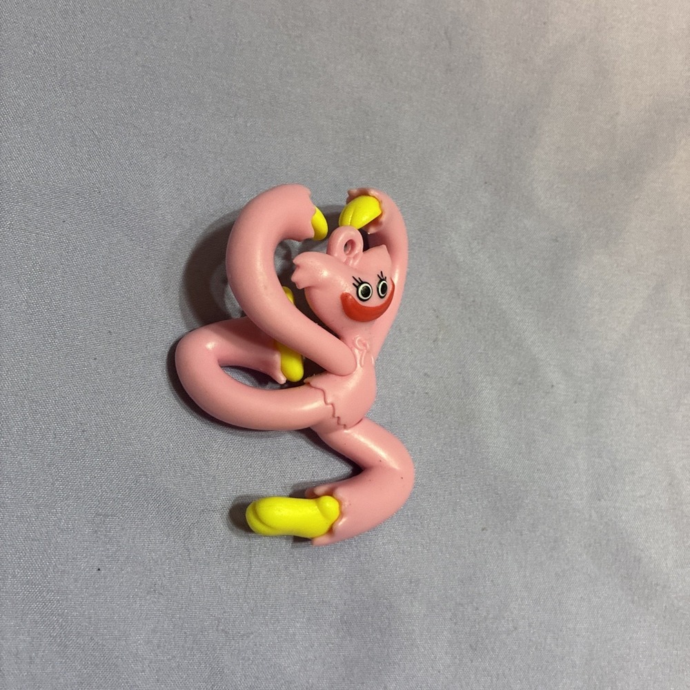 Poppy Playtime "Kissy Missy" Collectible Keychain Toy Bag Clip Pink Smiling